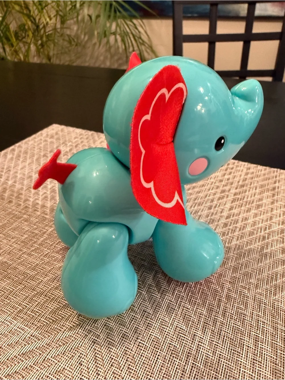 Fisher-Price Amazing Animals Elephant Clicker Pal